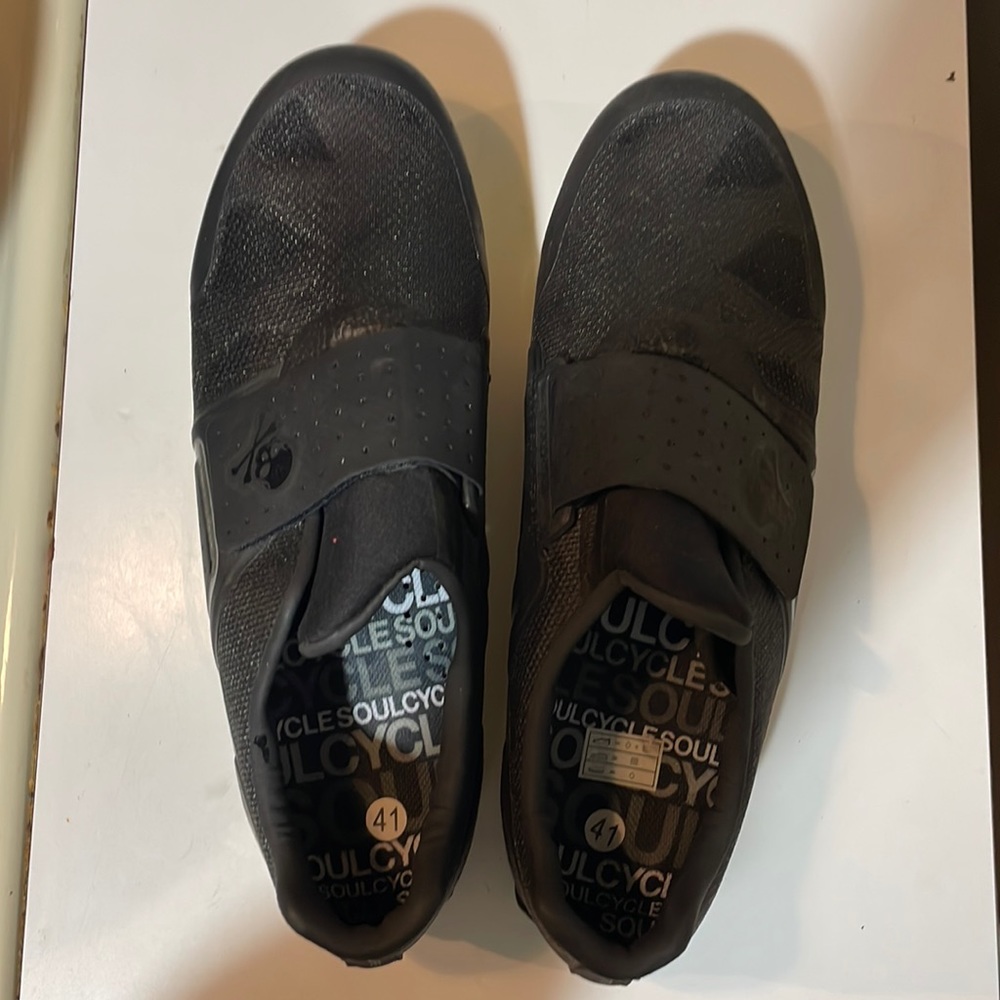 SoulCycle spin shoes - Ladies 8.5 - BRAND NEW
